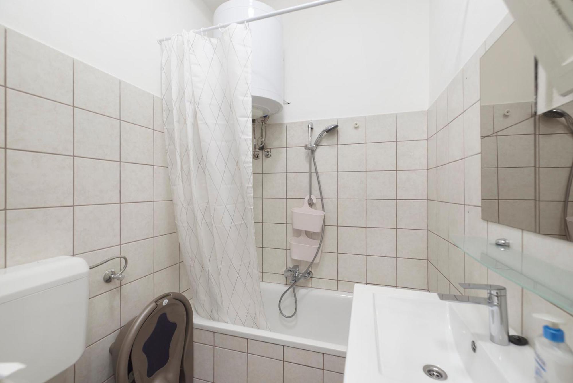 Tinodi Down Town Apartment